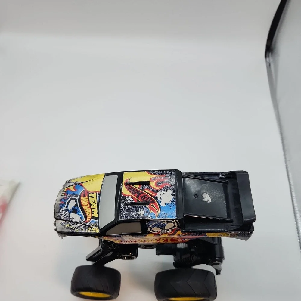 Vintage Hot Wheels Decade of Maximum Destruction Series Mega Air Jumper EUC‎